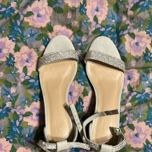 Sparkly low heel sandals - Picture 3 of 4